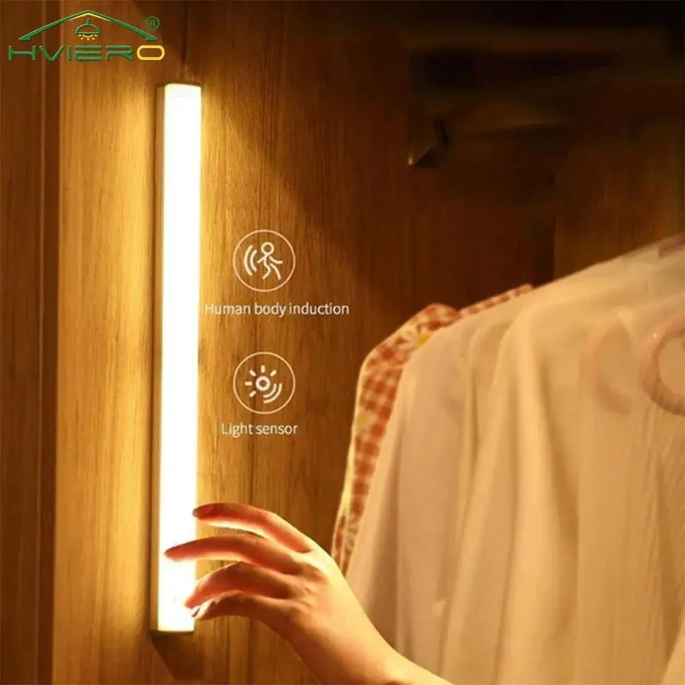 Lámpara LED con Sensor de Movimiento